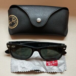 Women’s RayBan “New Wayfarer” black sunglasses - model RB2132 - for petite face